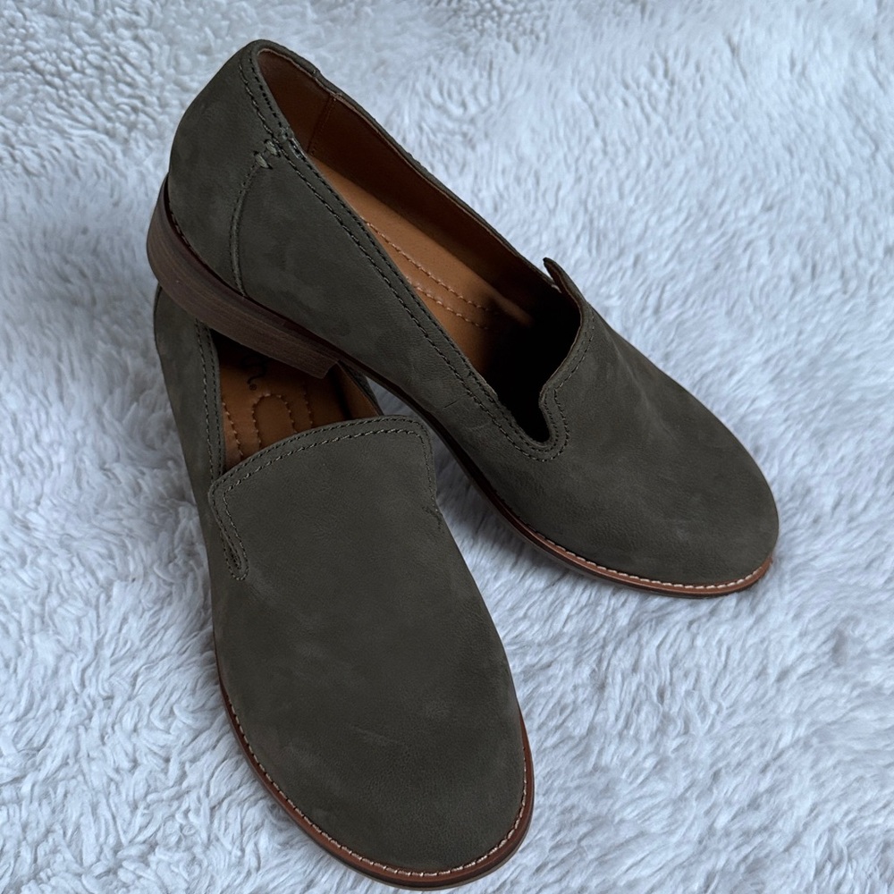 Earth Women's Taupe Suede Loafers - Picture 5 of 5